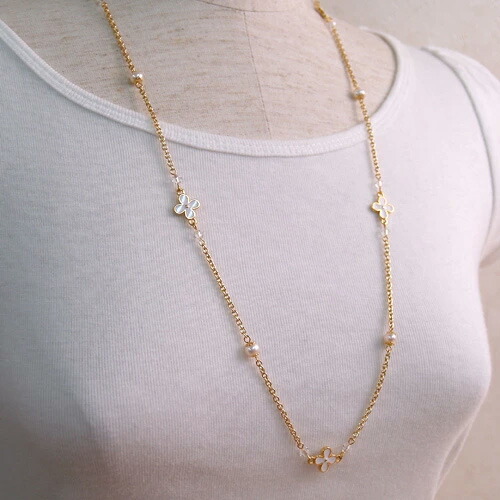 ネックレスになる 淡水パール メガネチェーン フラワーパール スワロフスキー 眼鏡チェーン 真珠 マスクチェーン マスク紐 マスクストラップ マスクコード