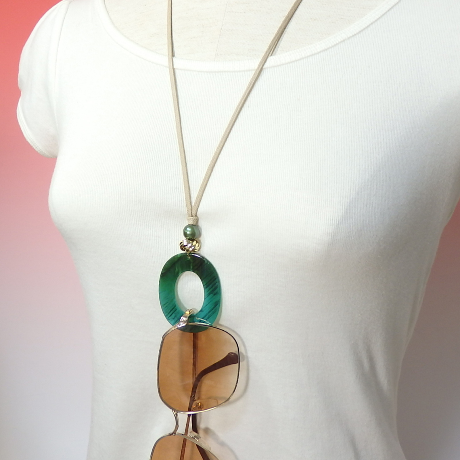 メール便 メガネホルダー 大ぶり マーベラス アクリル ネックレス ペンダント サングラスかけ マーブル オーバル フープ 老眼鏡 軽量 首掛け グラスホルダー