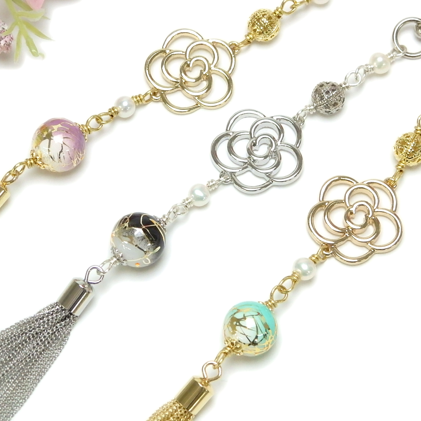 帯飾り スカシ カメリア 唐草樹脂ビーズ パール タッセル 根付 ストラップ 帯飾りプレート 浴衣 着物 大正モダン 和風モダン 根付け ローズ 花 椿