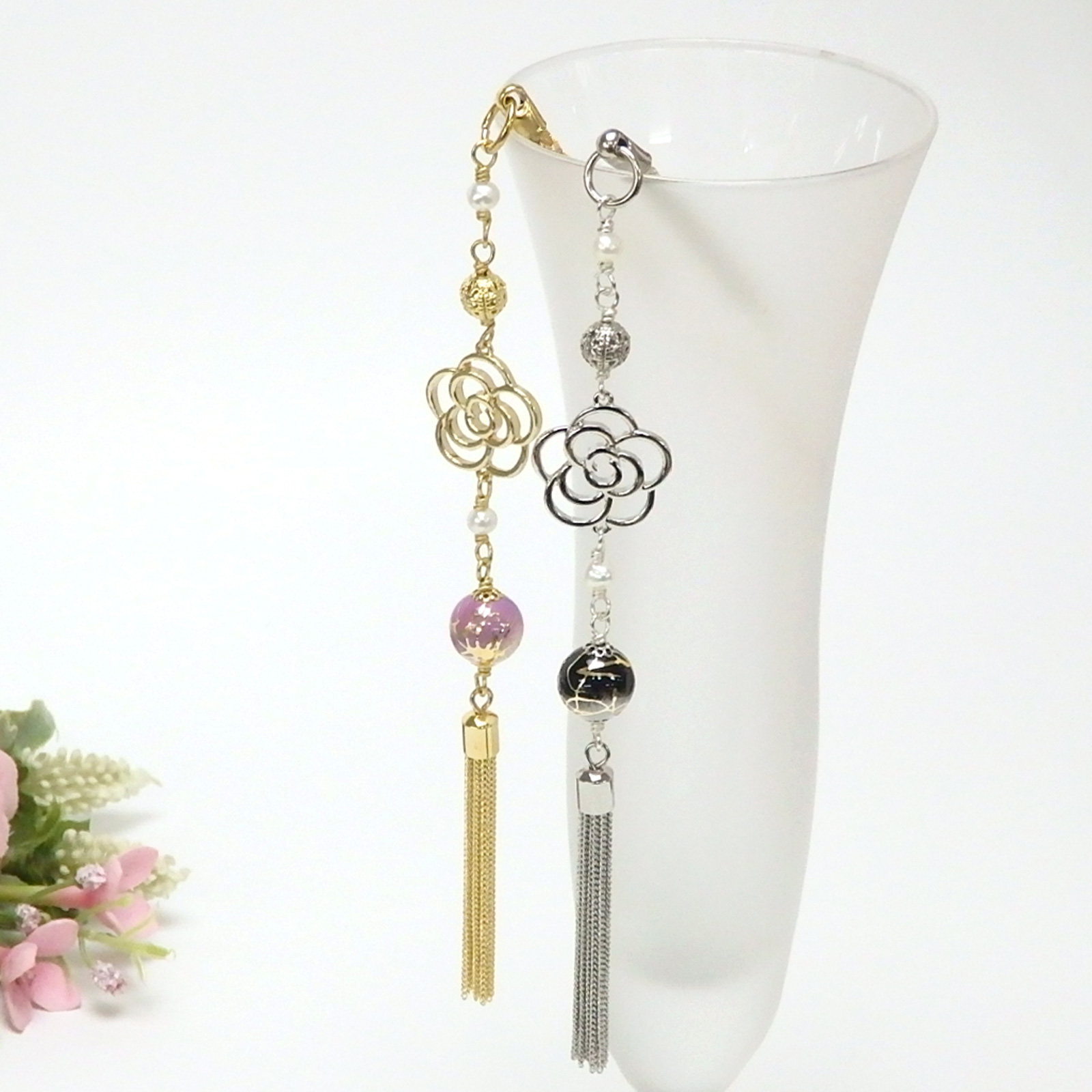 帯飾り スカシ カメリア 唐草樹脂ビーズ パール タッセル 根付 ストラップ 帯飾りプレート 浴衣 着物 大正モダン 和風モダン 根付け ローズ 花 椿