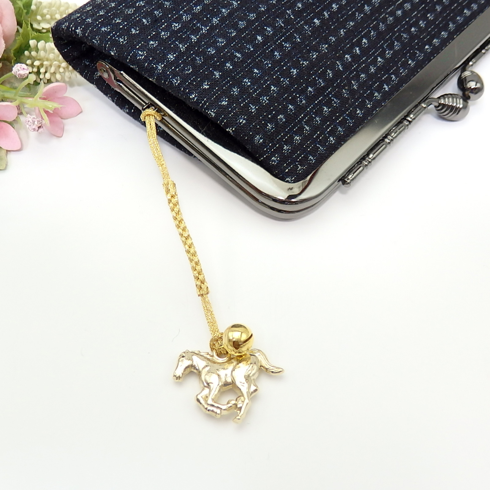 メール便 午年 開運 根付 ストラップ ゴールドカラー うまどし 馬年 へび 干支 十二支 えと 蛇 金色 根付け ストラップ ヘビ 巳年 鈴 風水 金運 snake